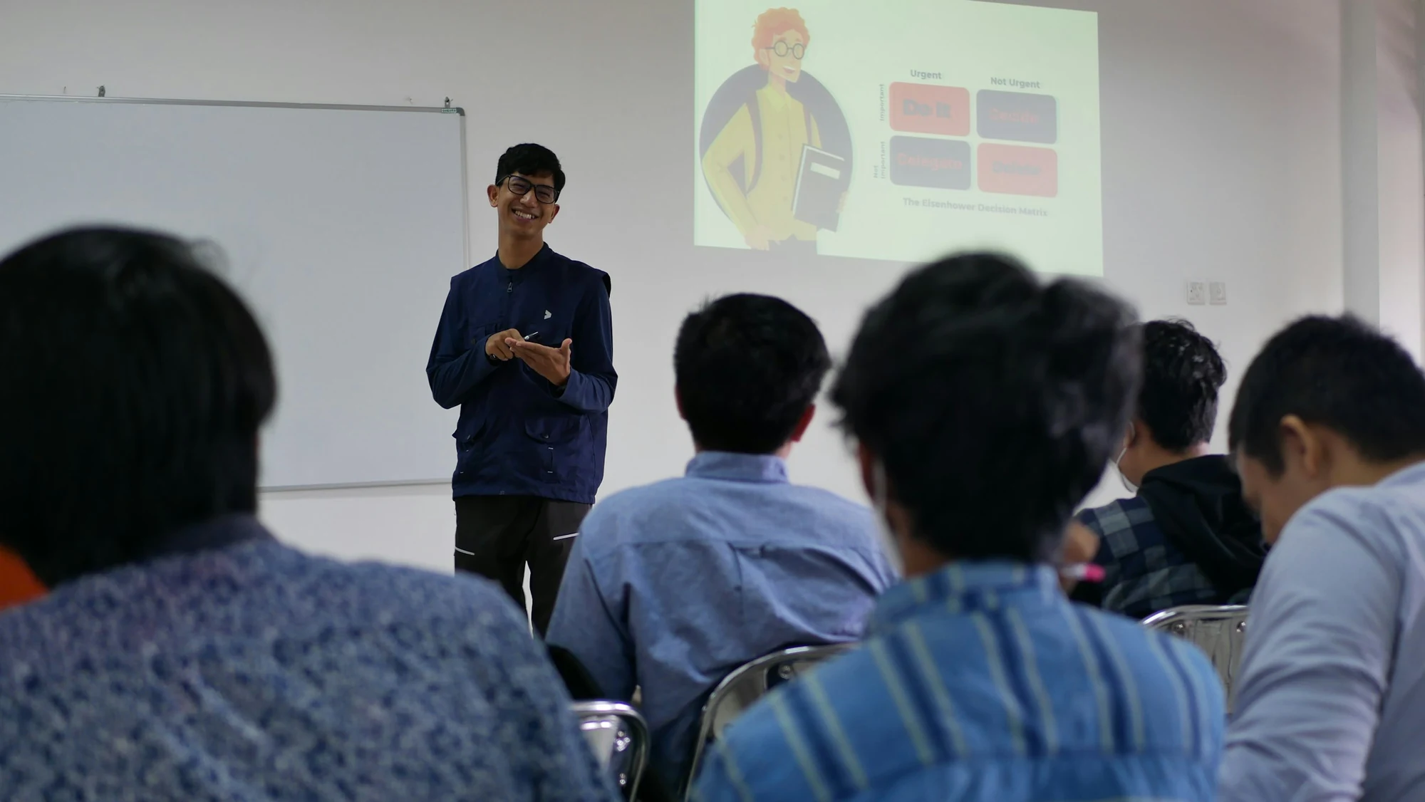 A marketer presenting campaign results to the team